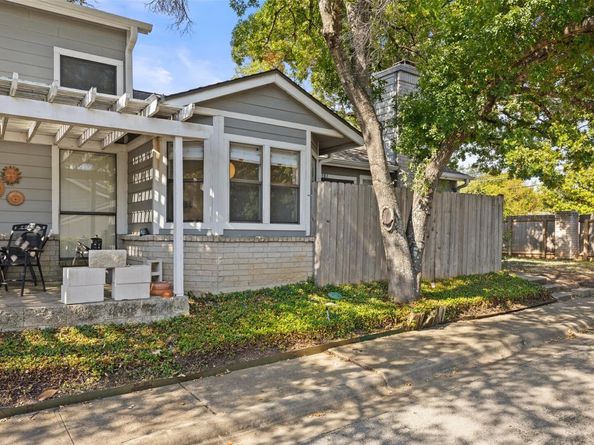 2001 Parker LN 101, Austin TX 78741