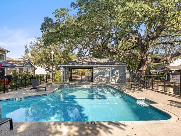 2001 Parker LN 101, Austin TX 78741