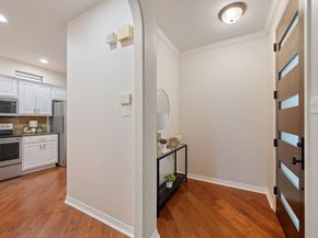 11603 Ladera Vista DR 25, Austin TX 78759