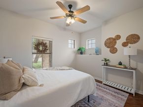 11603 Ladera Vista DR 25, Austin TX 78759