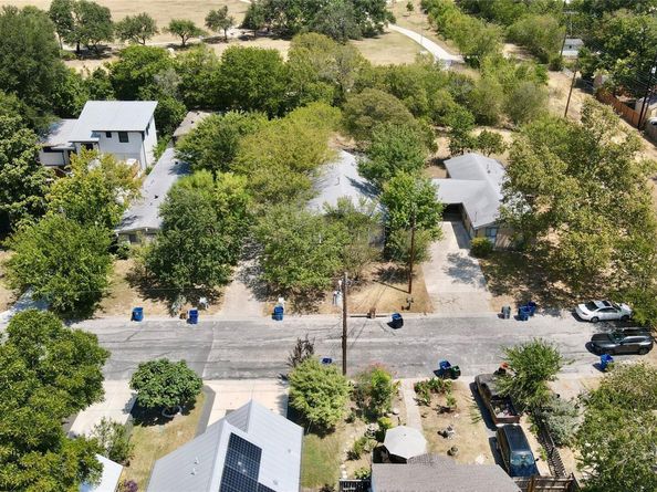 404 Swanee DR, Austin TX 78752