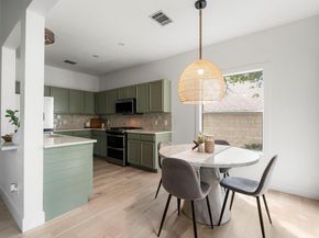 5814 Marchmont LN, Austin TX 78749