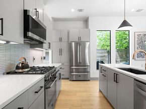 2402 S 3rd ST B, Austin TX 78704