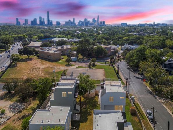 1169 Bedford ST 2, Austin TX 78702