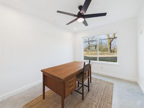 5912 Harold CT 105, Austin TX 78721