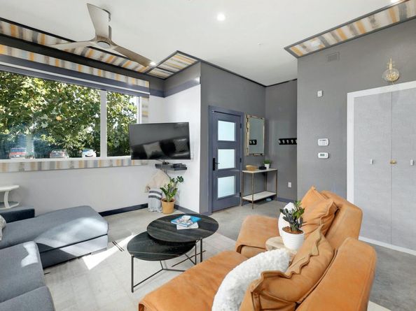 1931 E 38th 1/2 ST 33, Austin TX 78723