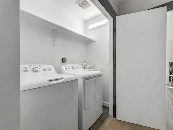 1931 E 38th 1/2 ST 33, Austin TX 78723