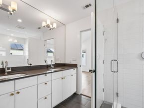 1931 E 38th 1/2 ST 33, Austin TX 78723