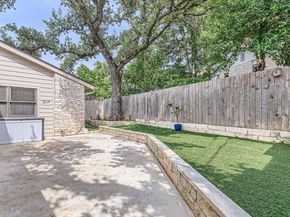 9518 Topridge DR 7, Austin TX 78750