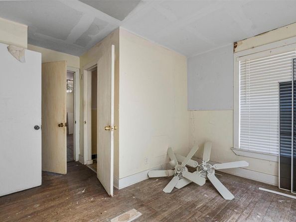 6311 Del Monte RD, Austin TX 78741