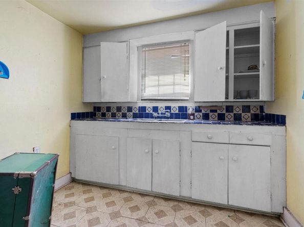 6311 Del Monte RD, Austin TX 78741