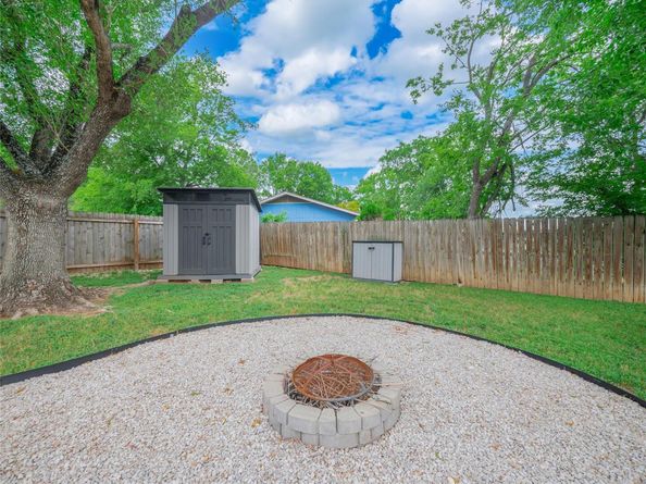 8100 Beaconcrest DR, Austin TX 78748
