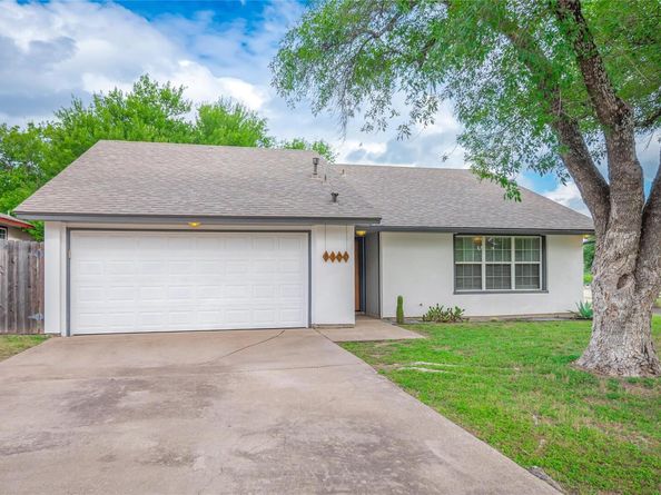 8100 Beaconcrest DR, Austin TX 78748