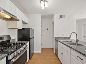 300 E Croslin ST 106, Austin TX 78752