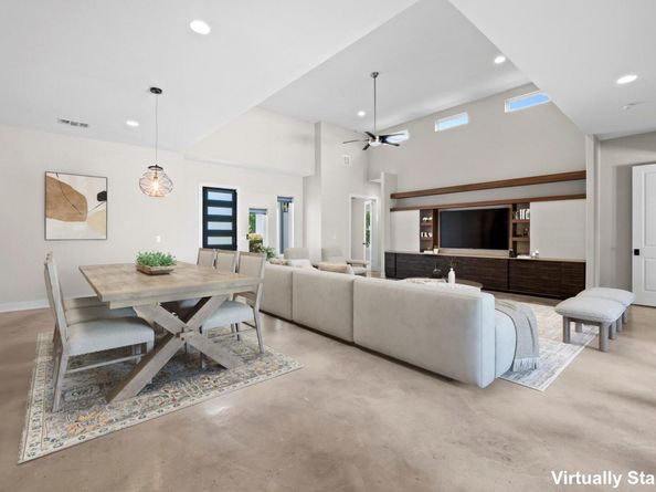 1812 Aggie LN, Austin TX 78757