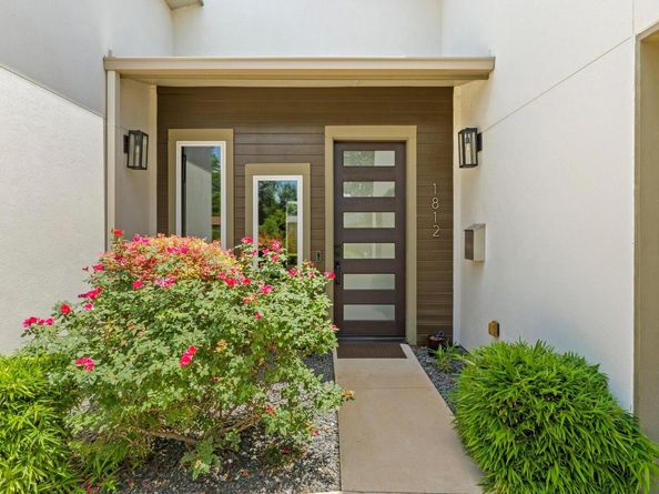 1812 Aggie LN, Austin TX 78757