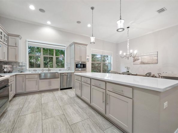 15004 Falconhead Grove LOOP, Austin TX 78738