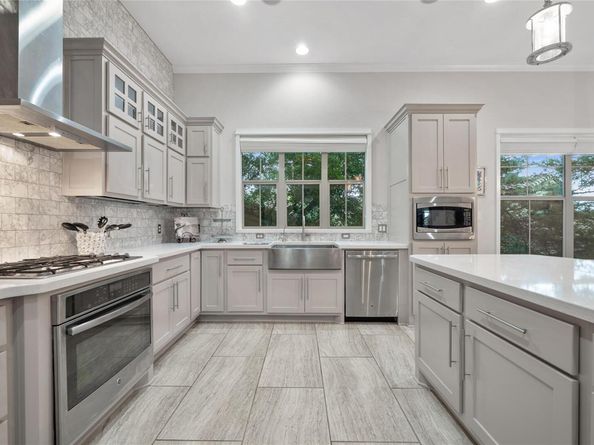 15004 Falconhead Grove LOOP, Austin TX 78738