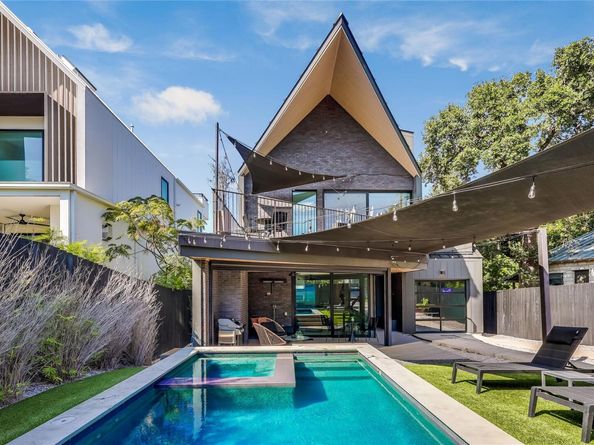 702 W Elizabeth ST, Austin TX 78704
