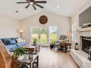 5 Champions LN, Lakeway TX 78734