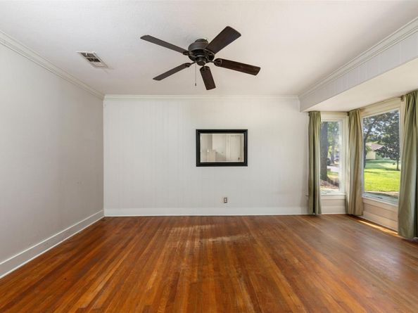1910 W 33rd ST, Austin TX 78703