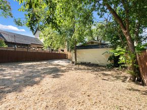 1910 W 33rd ST, Austin TX 78703