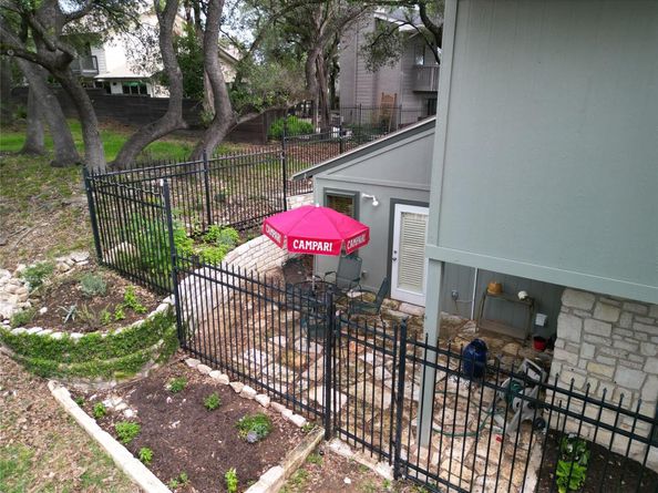 6033 Mount Bonnell CV, Austin TX 78731