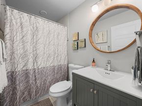 7643 Parkview CIR, Austin TX 78731