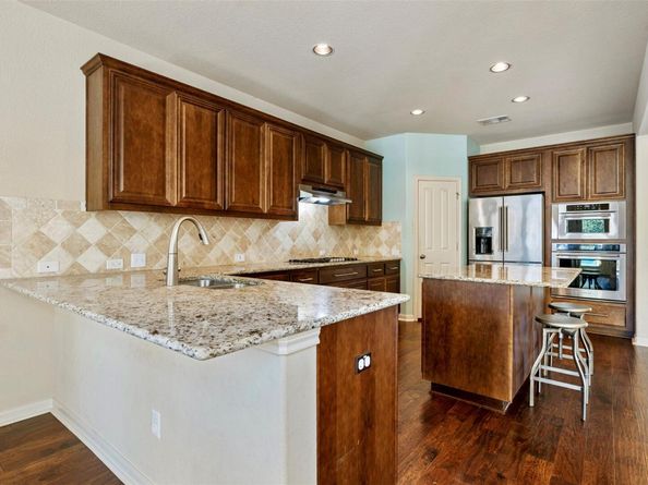 1824 Wolf Dancer, Leander TX 78641