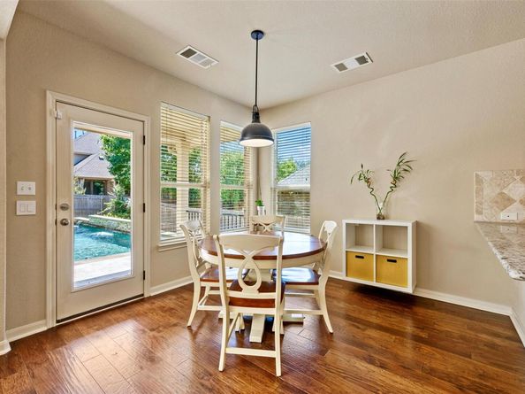 1824 Wolf Dancer, Leander TX 78641