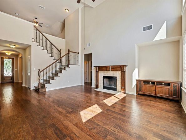 1824 Wolf Dancer, Leander TX 78641