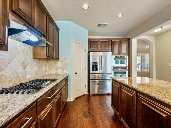 1824 Wolf Dancer, Leander TX 78641