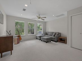 8910 Spicebrush DR, Austin TX 78759
