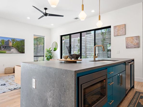 2118 Glendale PL 1, Austin TX 78704