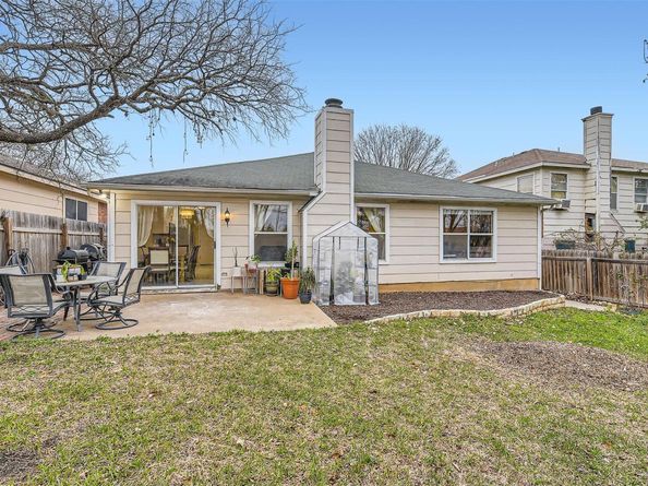 2009 Kaiser DR, Austin TX 78748