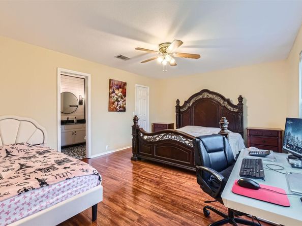 2009 Kaiser DR, Austin TX 78748