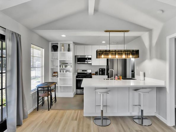 1205 Arthur Stiles RD, Austin TX 78721