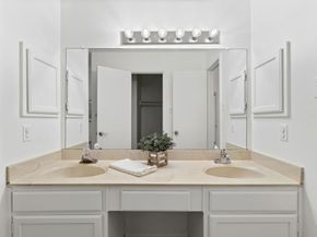 800 Saunders DR, Round Rock TX 78664