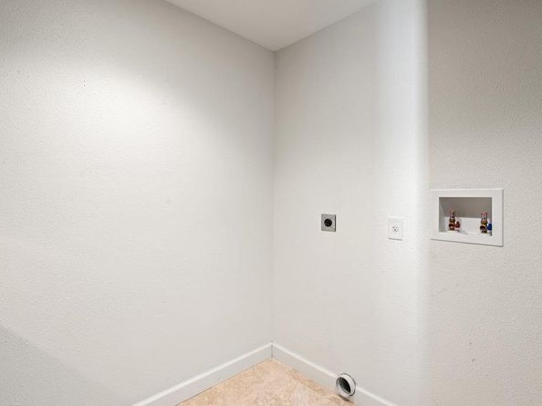 9112 Balcones Club DR, Austin TX 78750