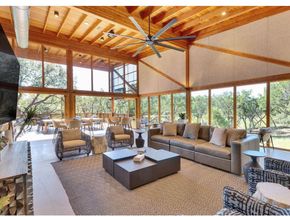 212 Flint Mountain RD, Georgetown TX 78628