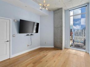 360 Nueces ST 1611, Austin TX 78701