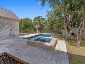 625 Robin Dale CT, Lakeway TX 78734