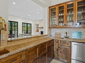 625 Robin Dale CT, Lakeway TX 78734