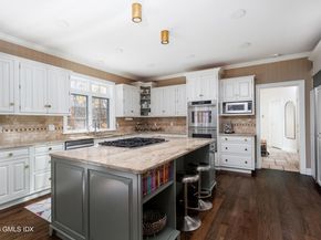 125 Barn Hill Road, Greenwich CT 06831
