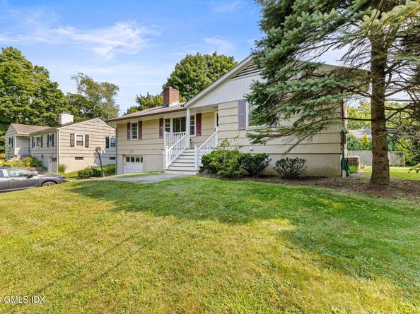 10 Homestead Road, Greenwich CT 06831