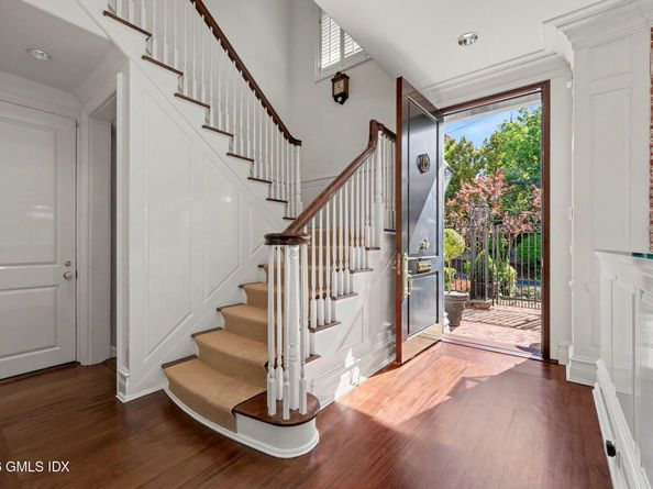 212 Milbank Avenue South, Greenwich CT 06830