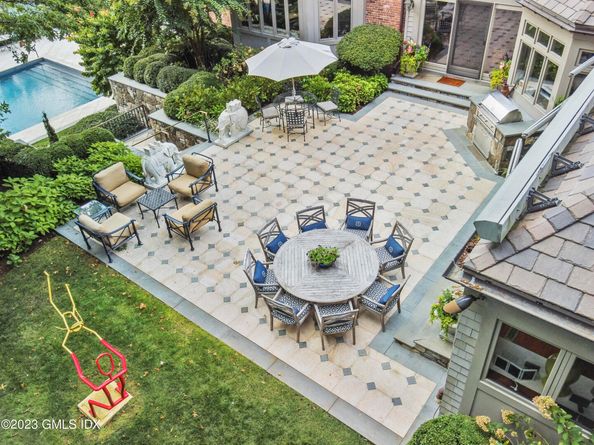 2 Winding Lane, Greenwich CT 06831