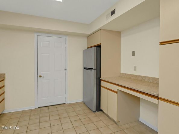 351 Pemberwick Road 111, Greenwich CT 06831