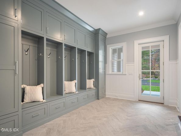 928 West Road, New Canaan CT 06840