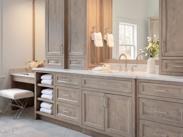 928 West Road, New Canaan CT 06840